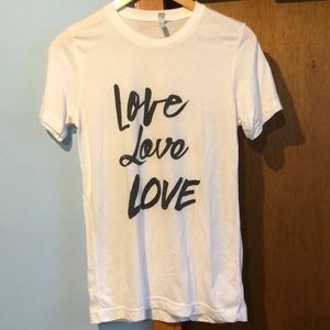 Love T-shirt